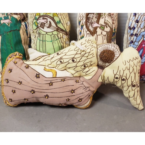 Vintage Lot Set Of 10 Cut And Sew Handpainted Embellished Soft Sculpture Angels - Picture 13 of 16